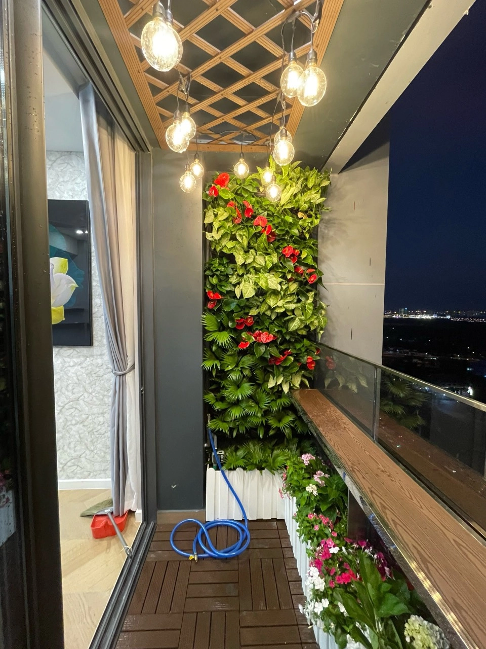 Cho thuê căn góc 2pn dự án Lumiere Riverside đầy đủ nội thất